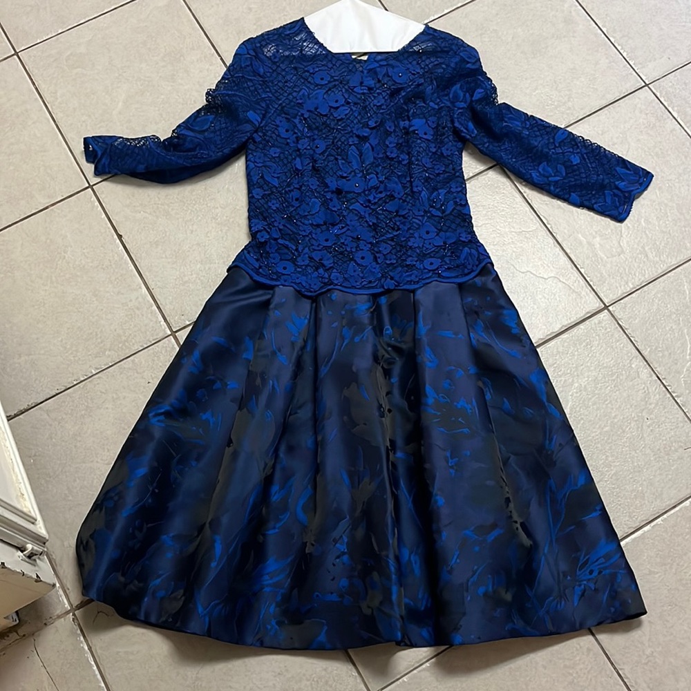 Teri Jon embellished lace and silk floral dress size 6